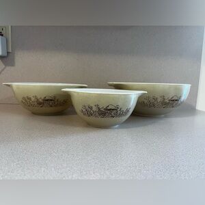 Pyrex vintage forest fancies Cinderella 3 piece bowl set